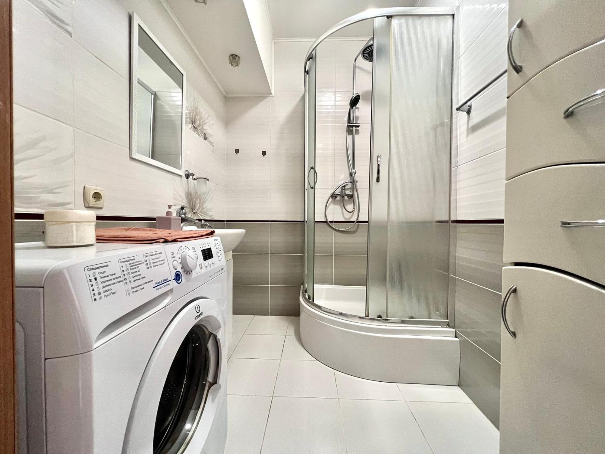 Apartpoltava: Spacious Comfort in Polтава's Heart Exterior photo